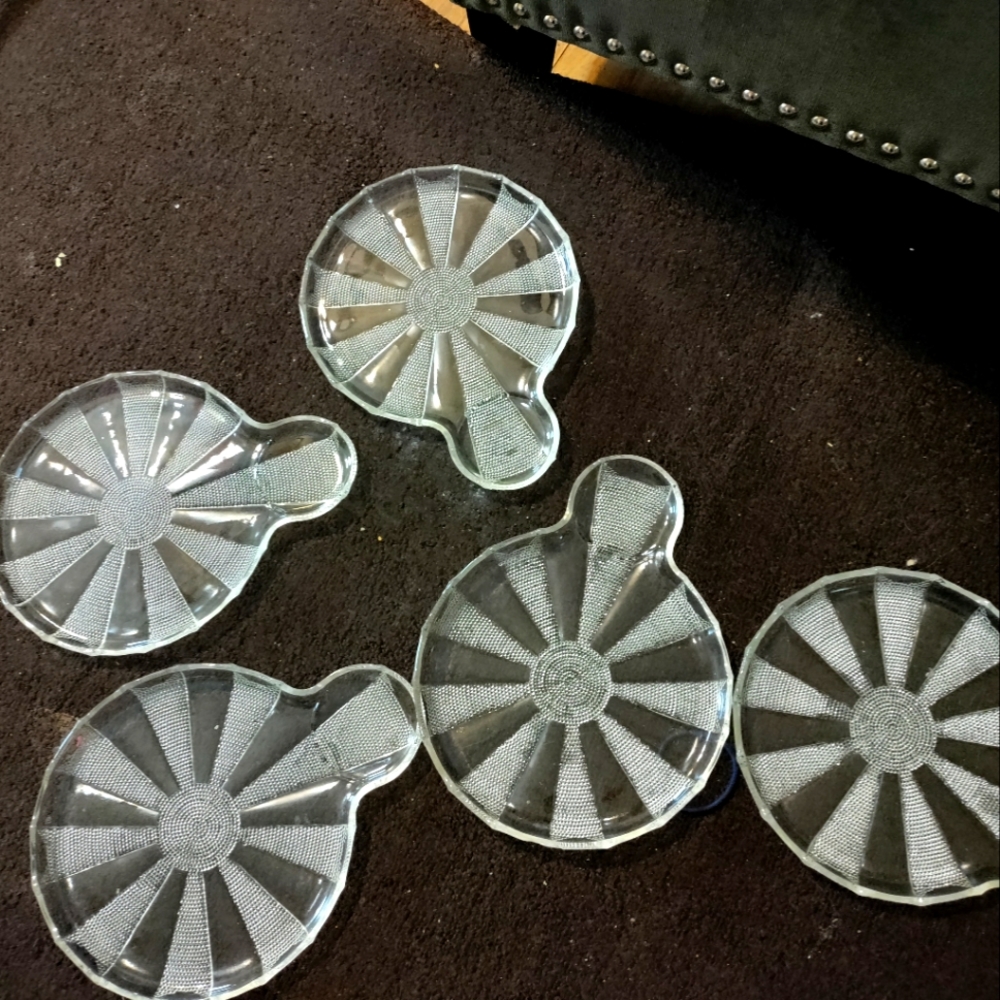 Vintage plates